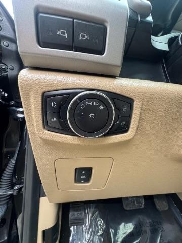 Ford F-150 Lariat SuperCrew 5.5-ft. Bed 4WD 2016