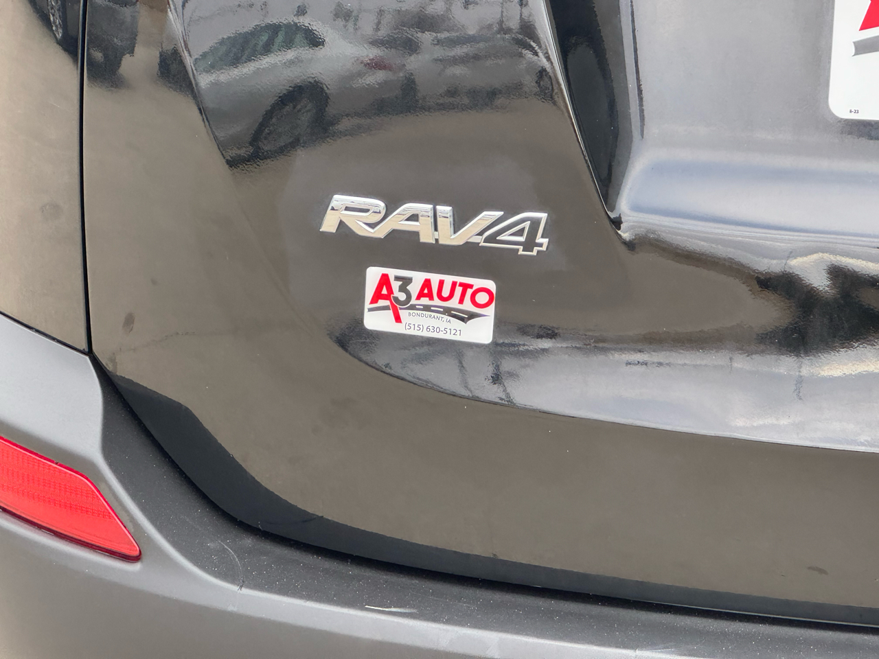 Toyota RAV4 XLE AWD 2015