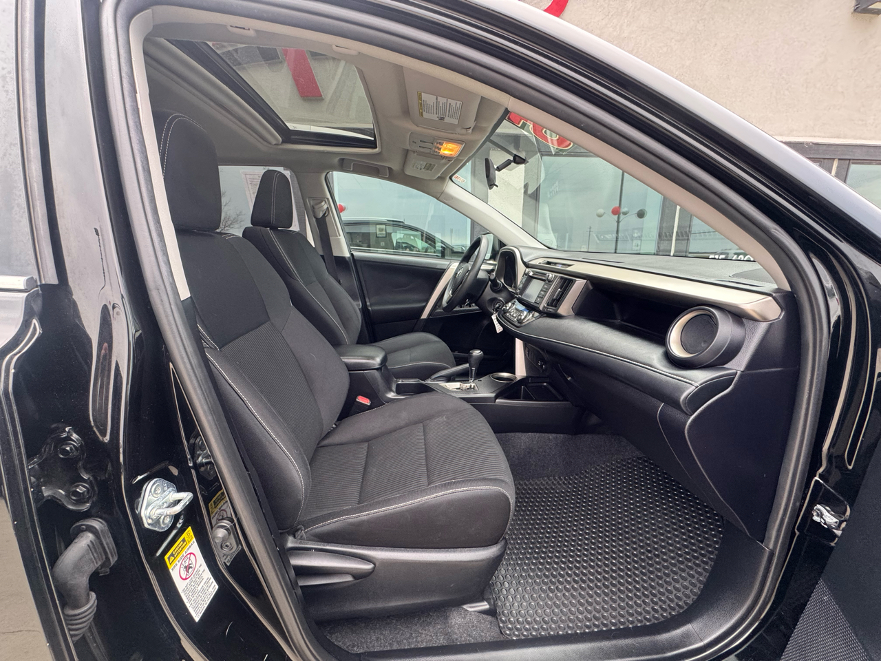 Toyota RAV4 XLE AWD 2015