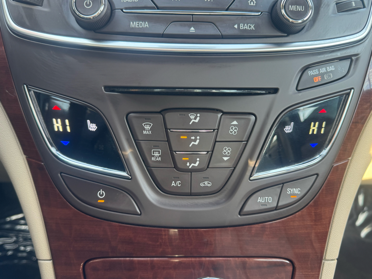 Buick Regal Turbo AWD 2016