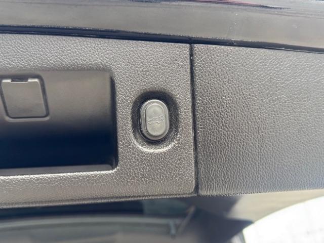 GMC Yukon Denali 4WD 2019