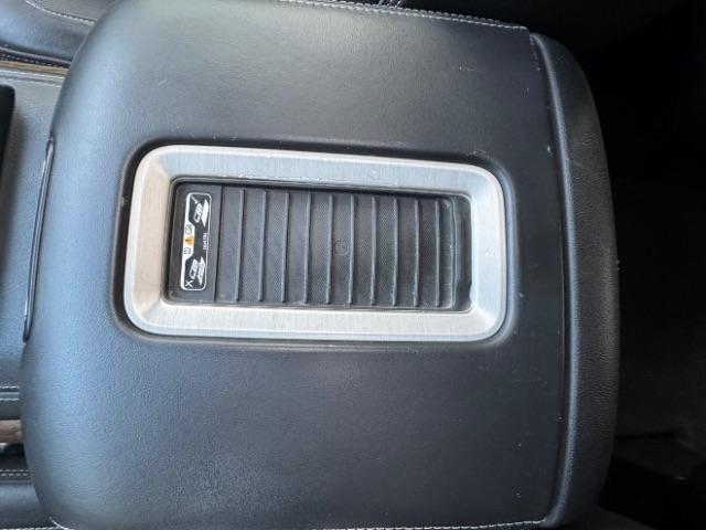 GMC Yukon Denali 4WD 2019