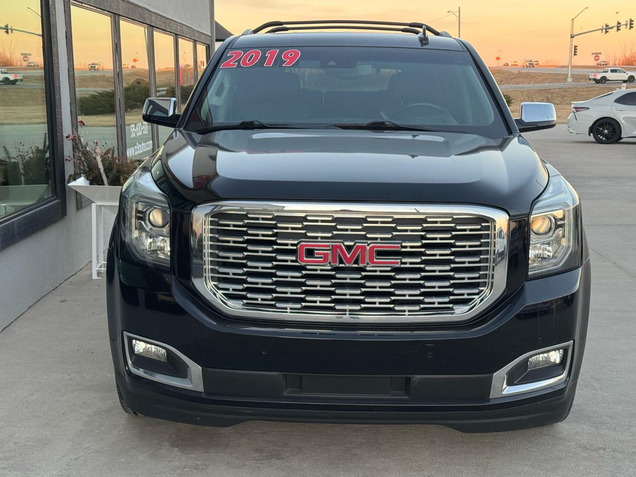 GMC Yukon Denali 4WD 2019