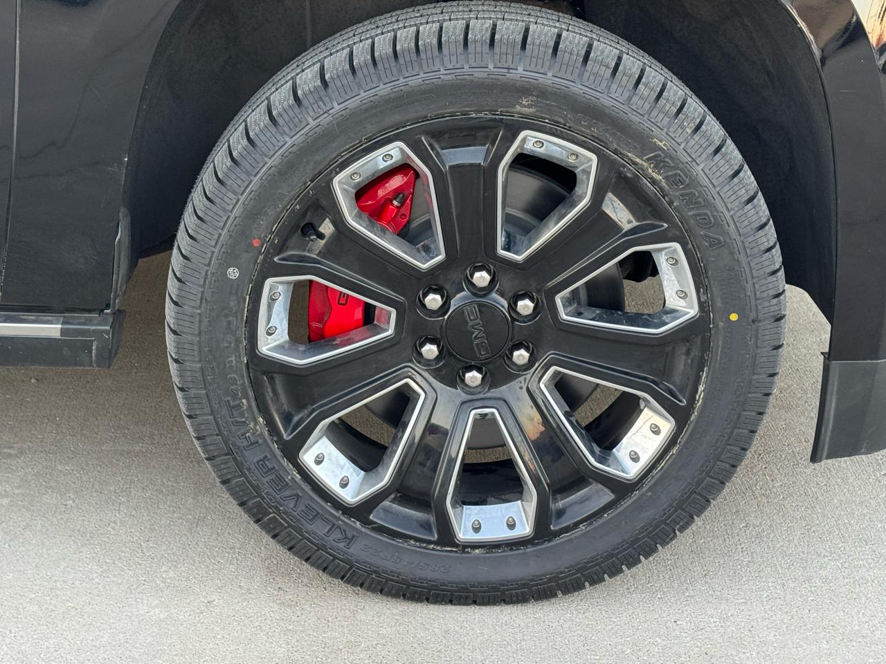 GMC Yukon Denali 4WD 2019