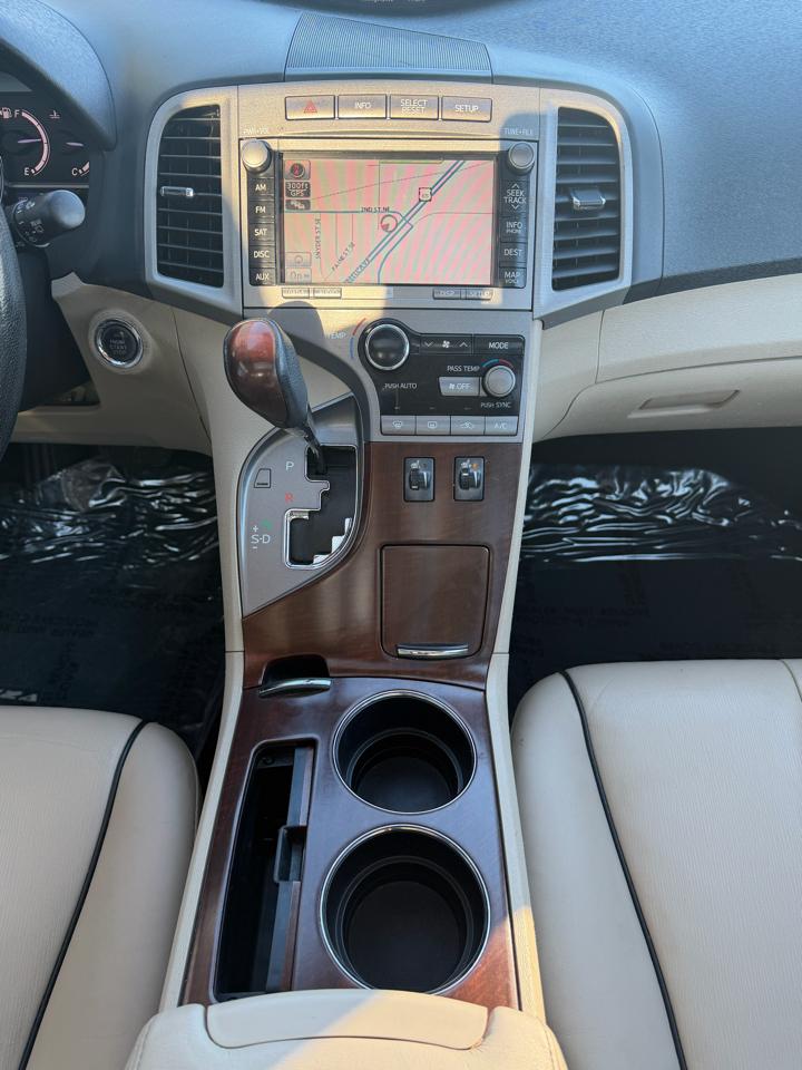 Toyota Venza AWD V6 2011