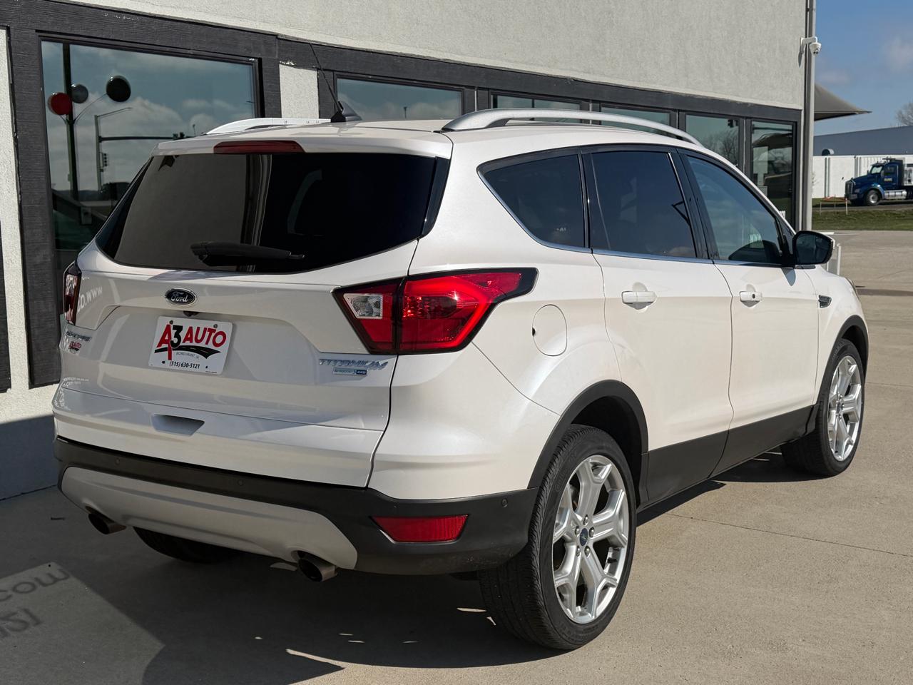 Ford Escape Titanium 4WD 2019