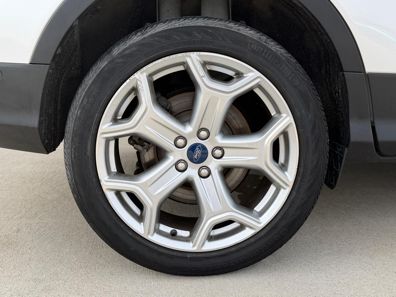 Ford Escape Titanium 4WD 2019