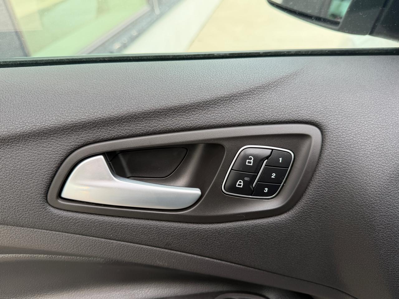 Ford Escape Titanium 4WD 2019