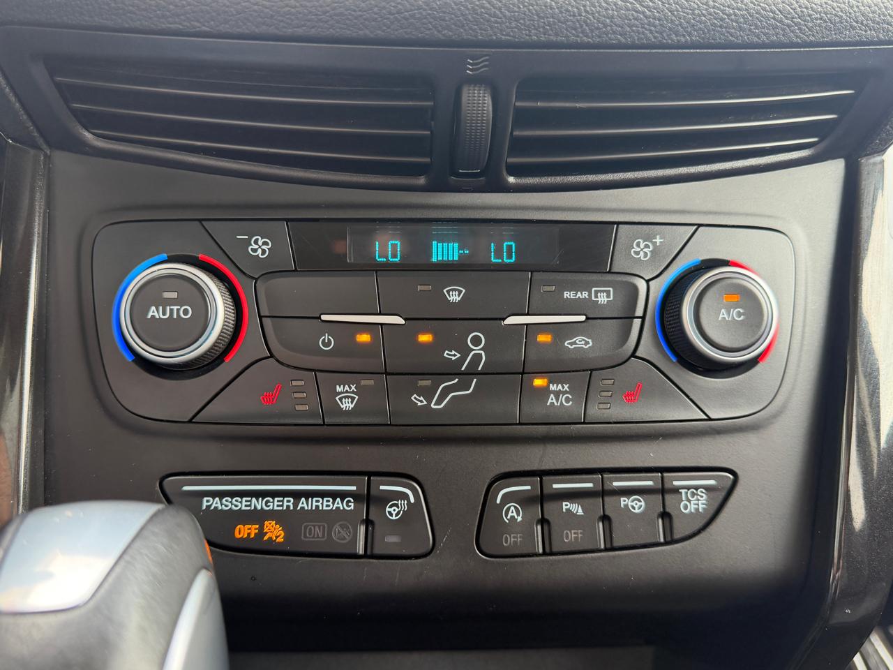 Ford Escape Titanium 4WD 2019