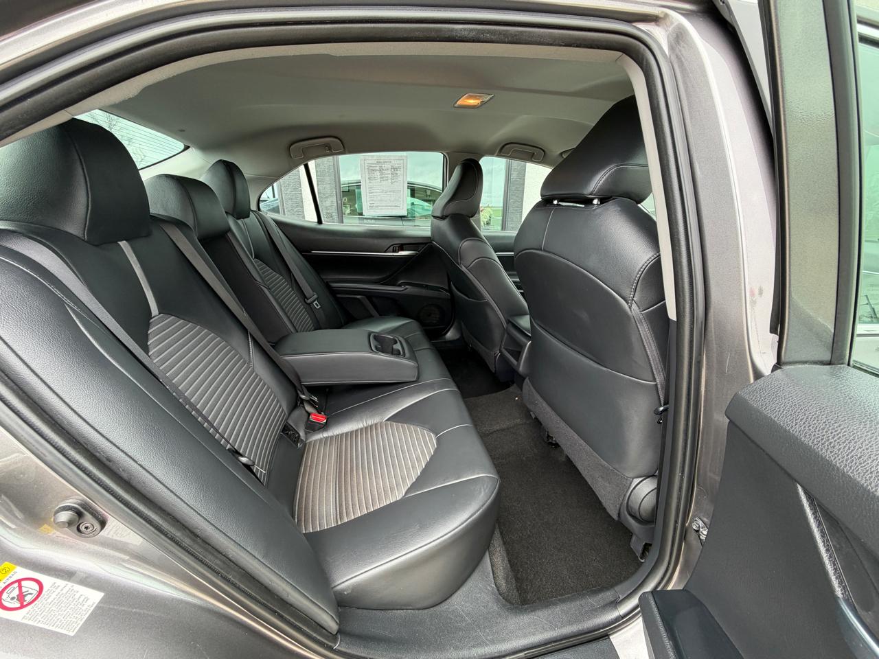 Toyota Camry SE 2018