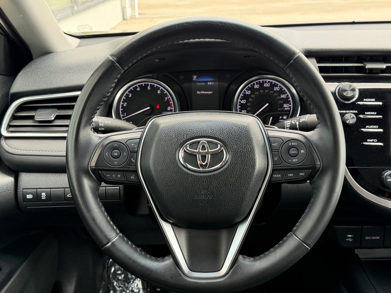 Toyota Camry SE 2018
