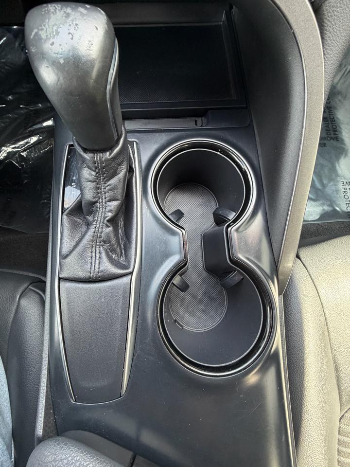 Toyota Camry SE 2018