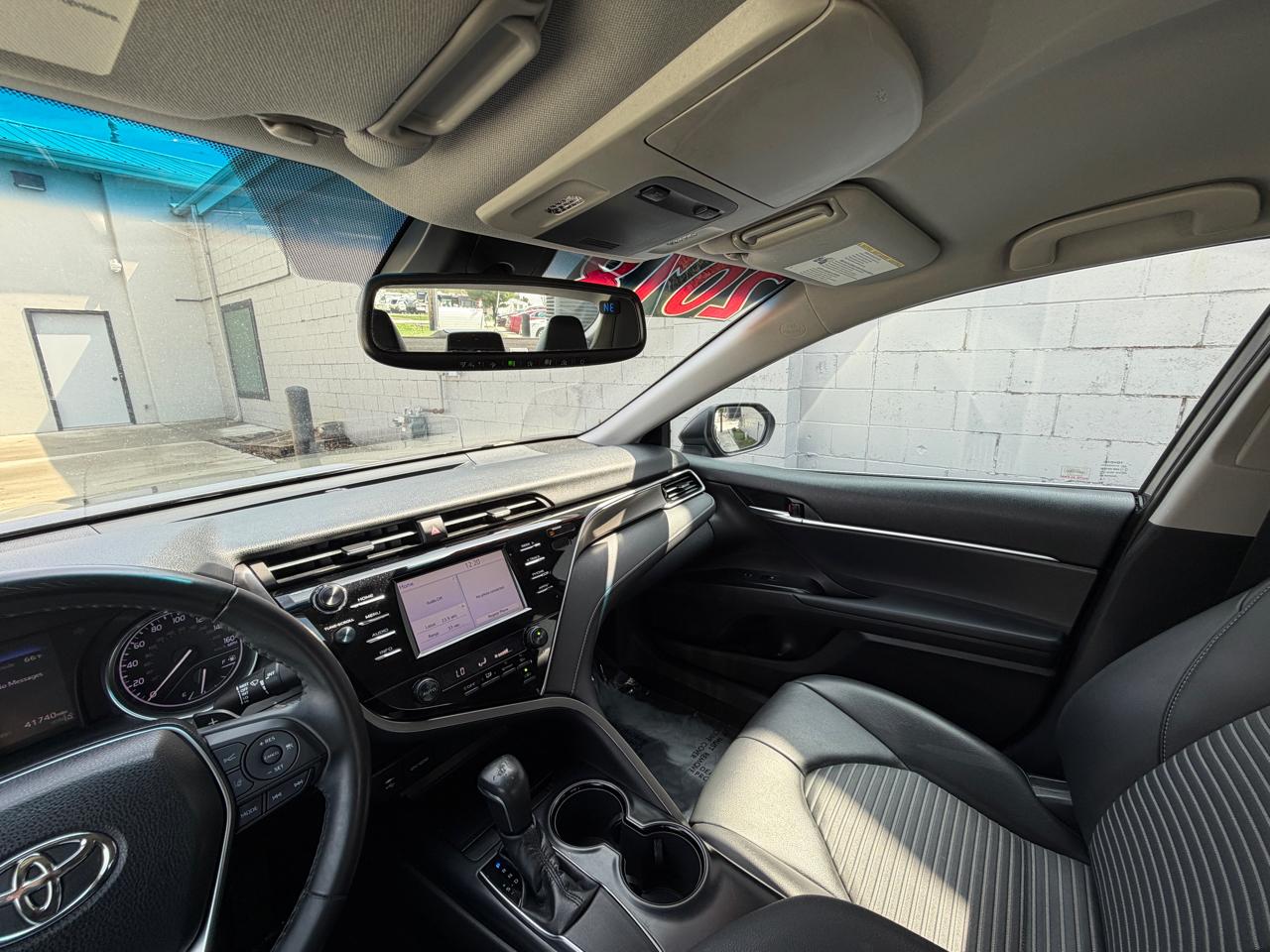 Toyota Camry SE 2018