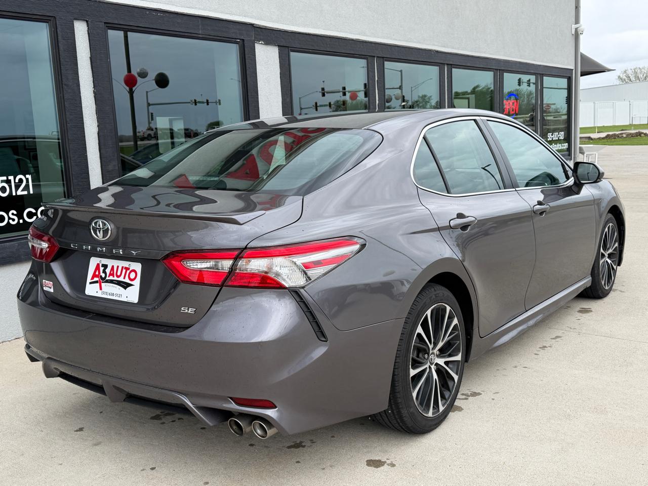 Toyota Camry SE 2018