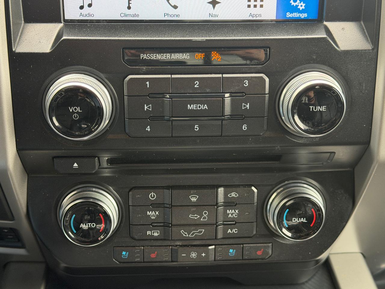 Ford F-150 Lariat 4WD SuperCrew 5.5' Box 2018