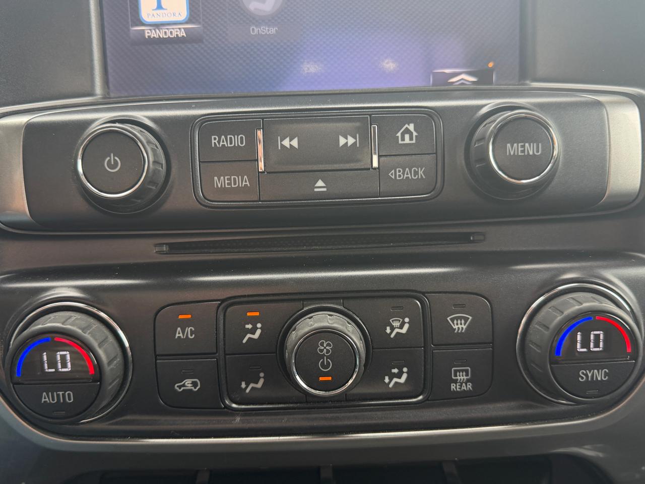 Chevrolet Silverado 1500 1LT Crew Cab 4WD 2014