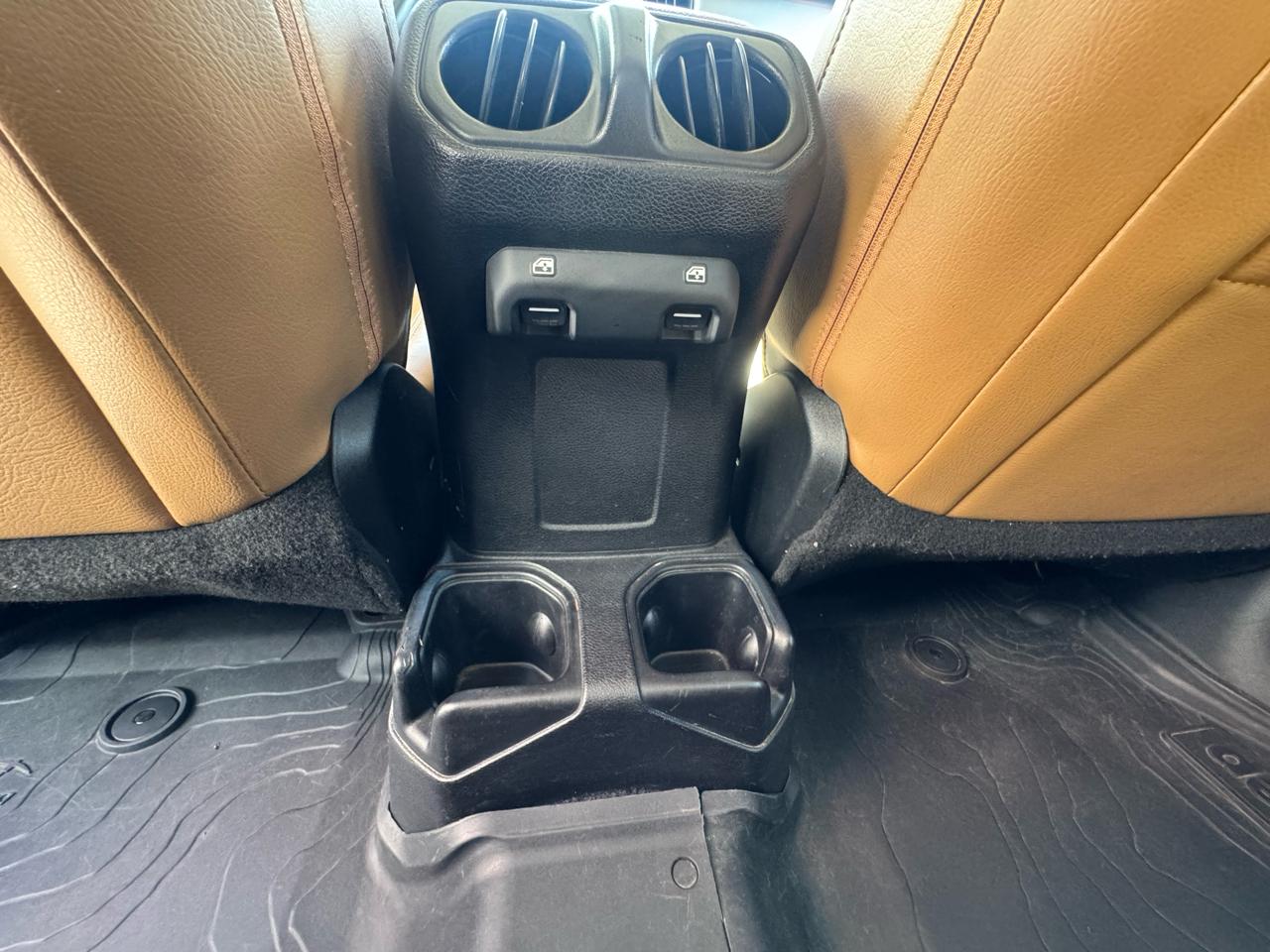 Jeep Wrangler Unlimited Sport 2018