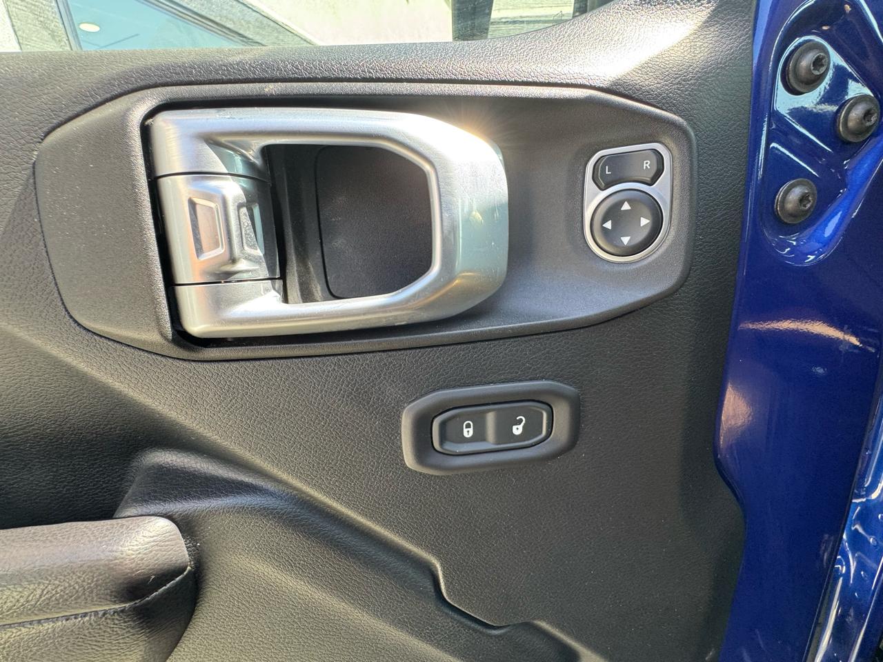Jeep Wrangler Unlimited Sport 2018