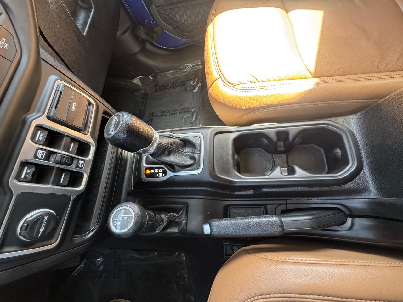 Jeep Wrangler Unlimited Sport 2018