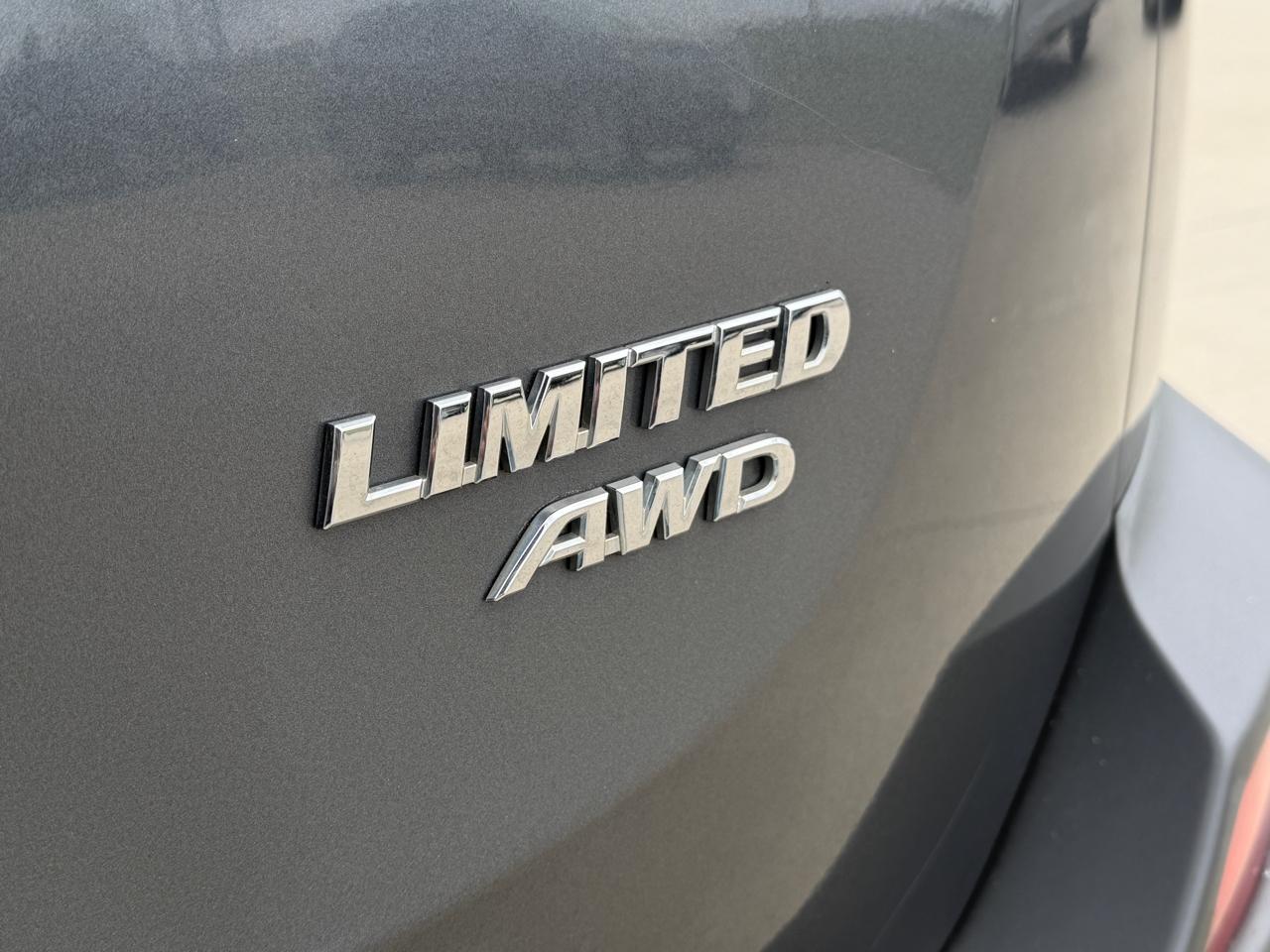 Toyota RAV4 Limited AWD 2014