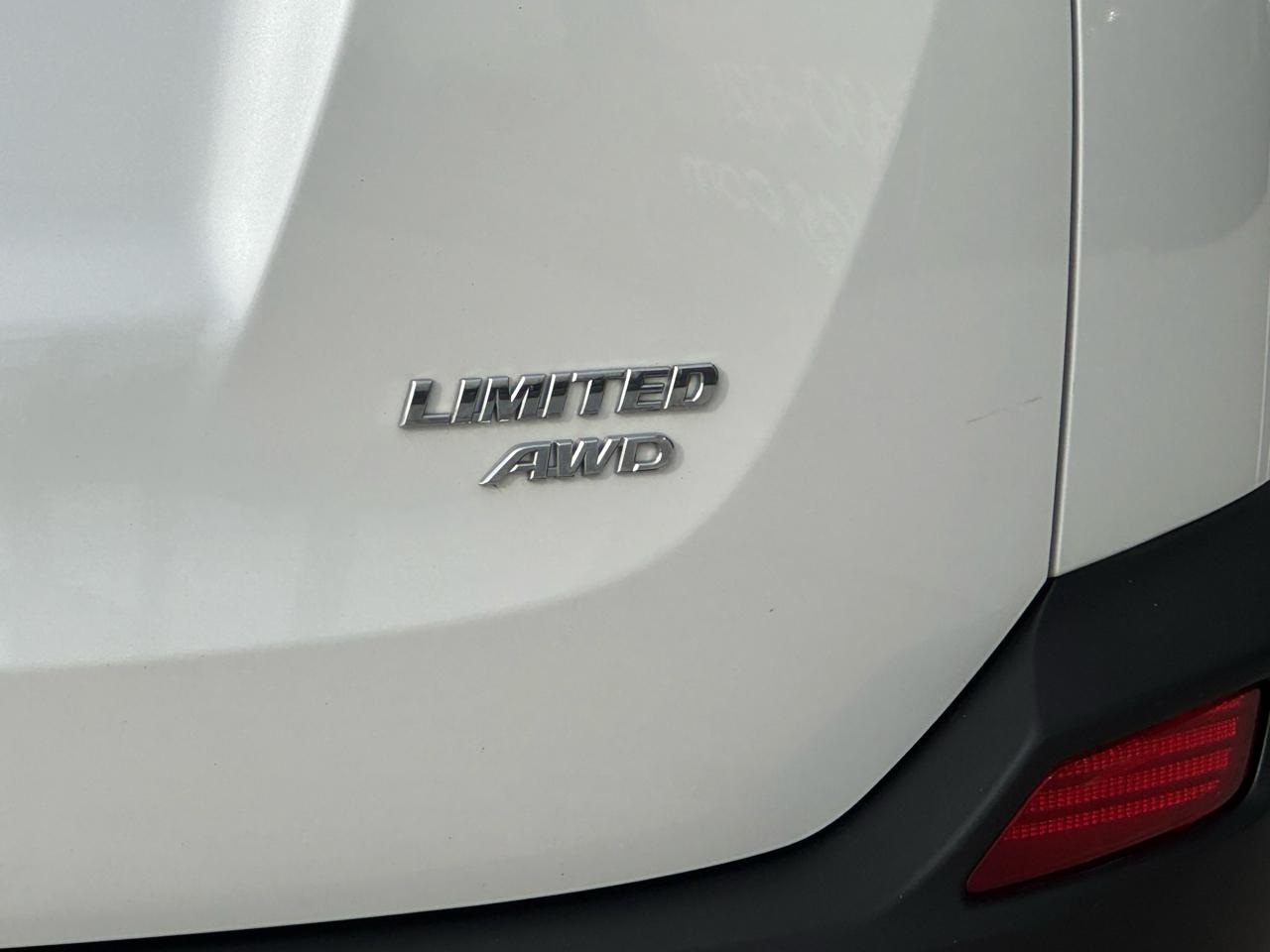 Toyota RAV4 Limited AWD 2015