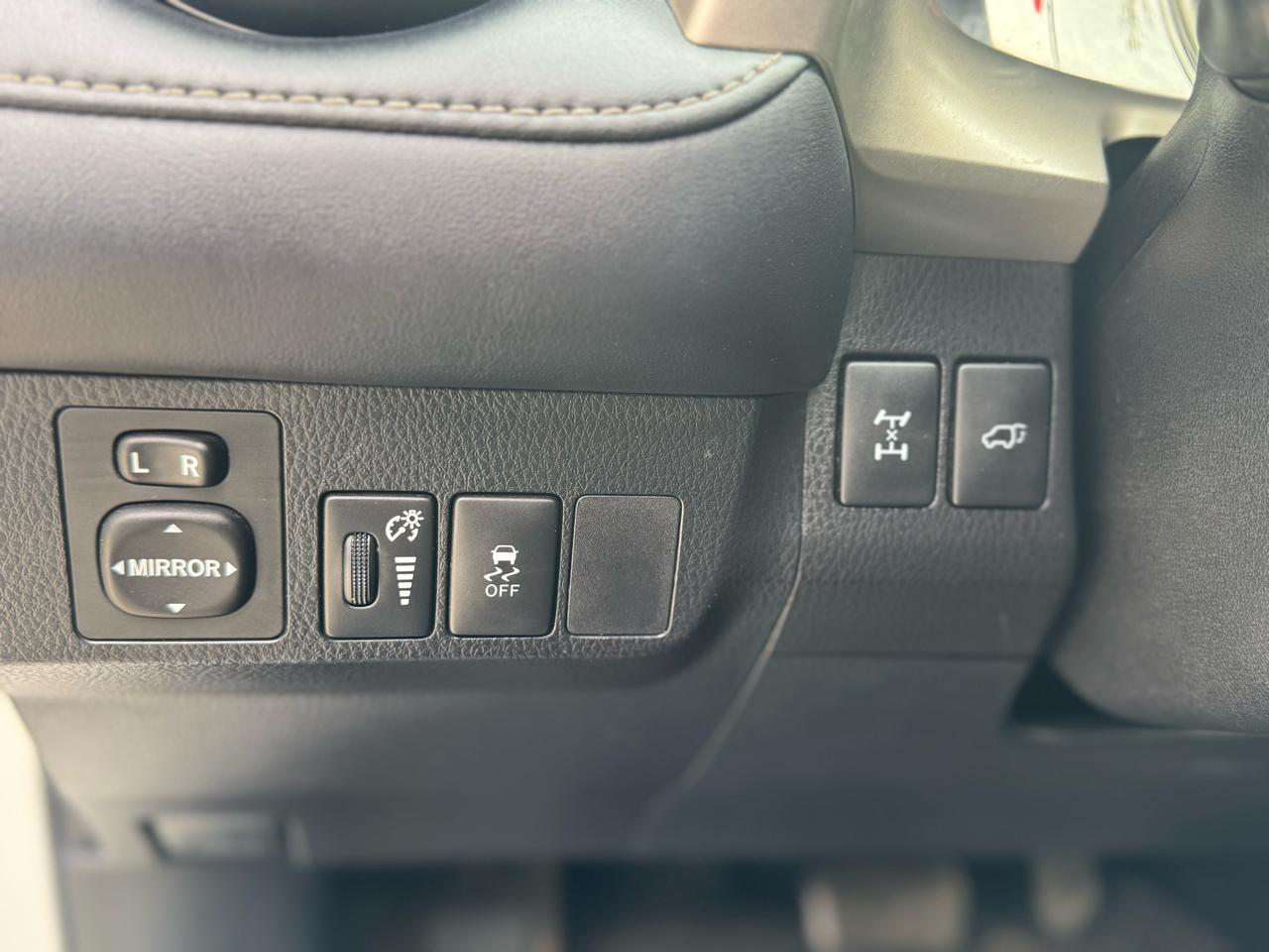 Toyota RAV4 Limited AWD 2015