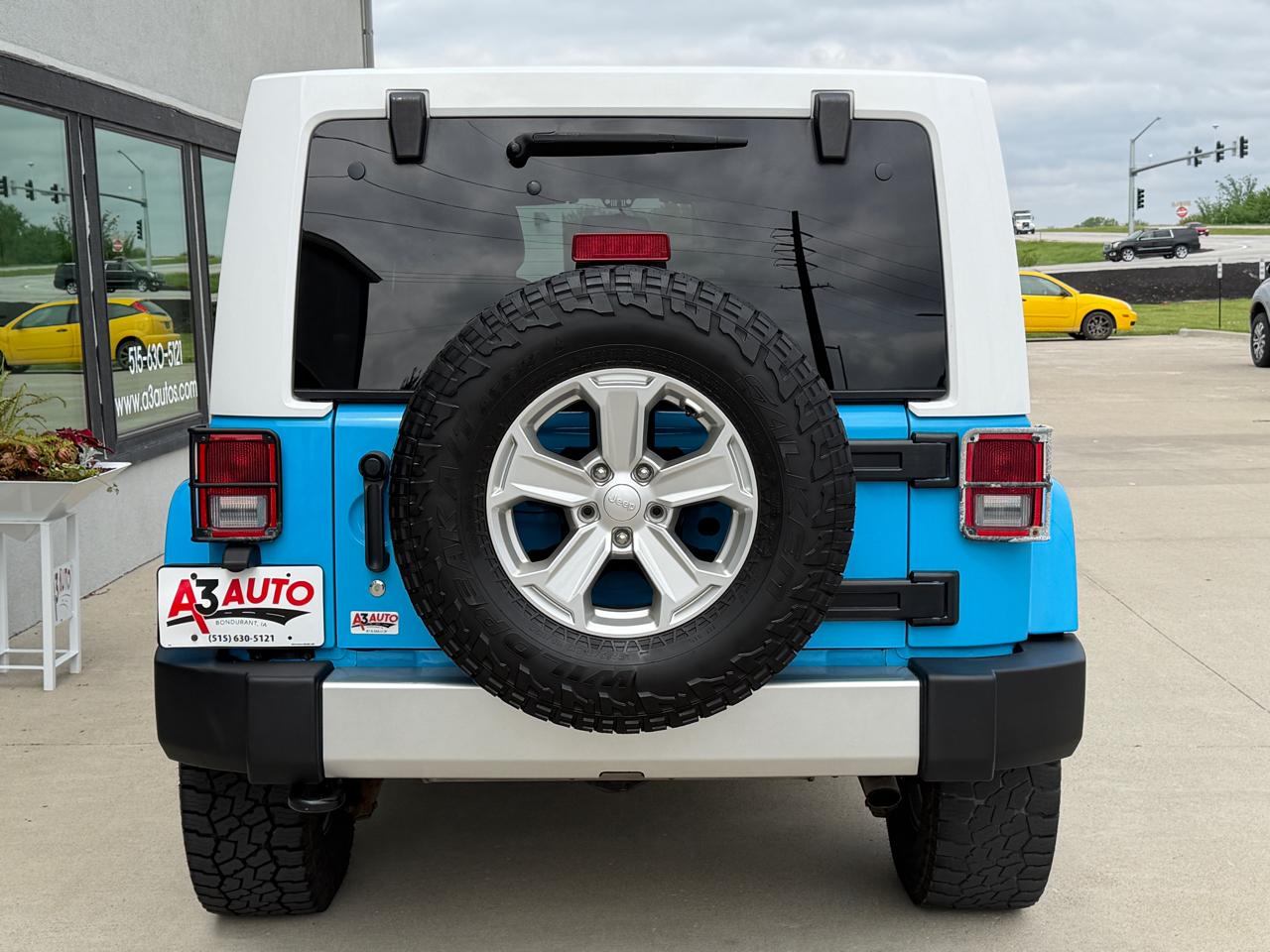 Jeep Wrangler Unlimited Sahara 4WD 2017