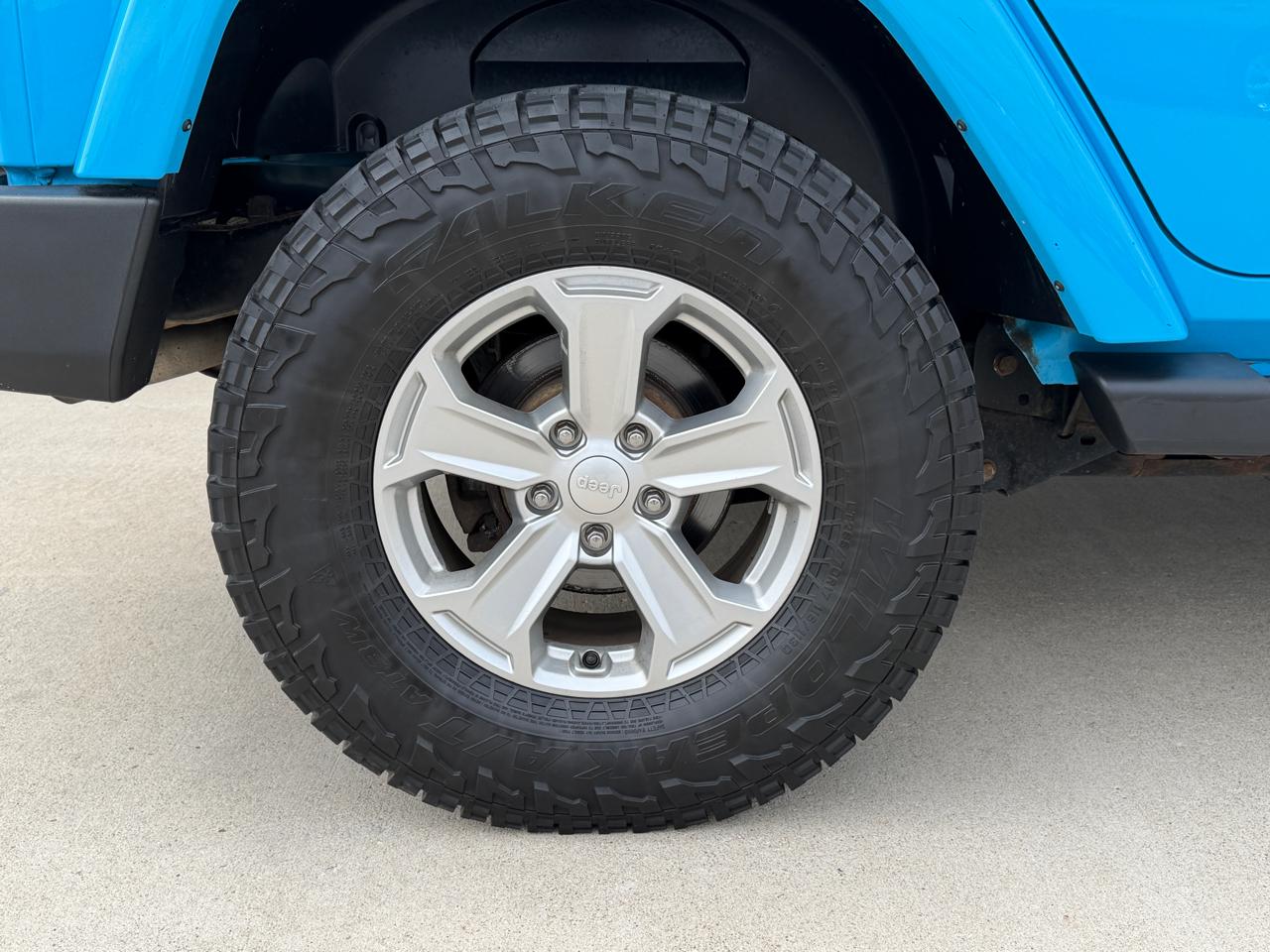 Jeep Wrangler Unlimited Sahara 4WD 2017