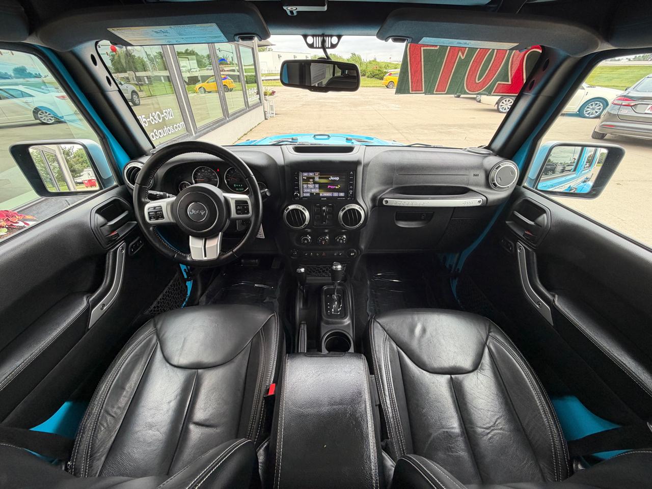 Jeep Wrangler Unlimited Sahara 4WD 2017