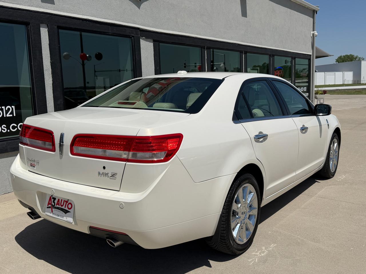 Lincoln MKZ 4dr Sdn FWD 2012