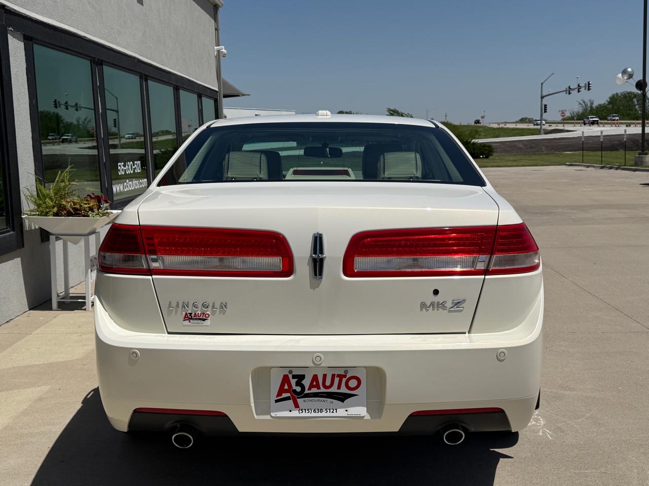 Lincoln MKZ 4dr Sdn FWD 2012