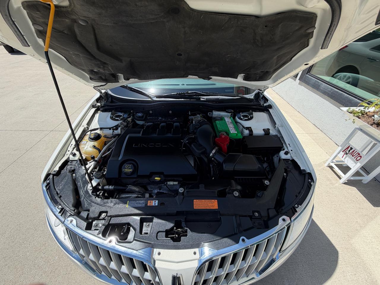 Lincoln MKZ 4dr Sdn FWD 2012