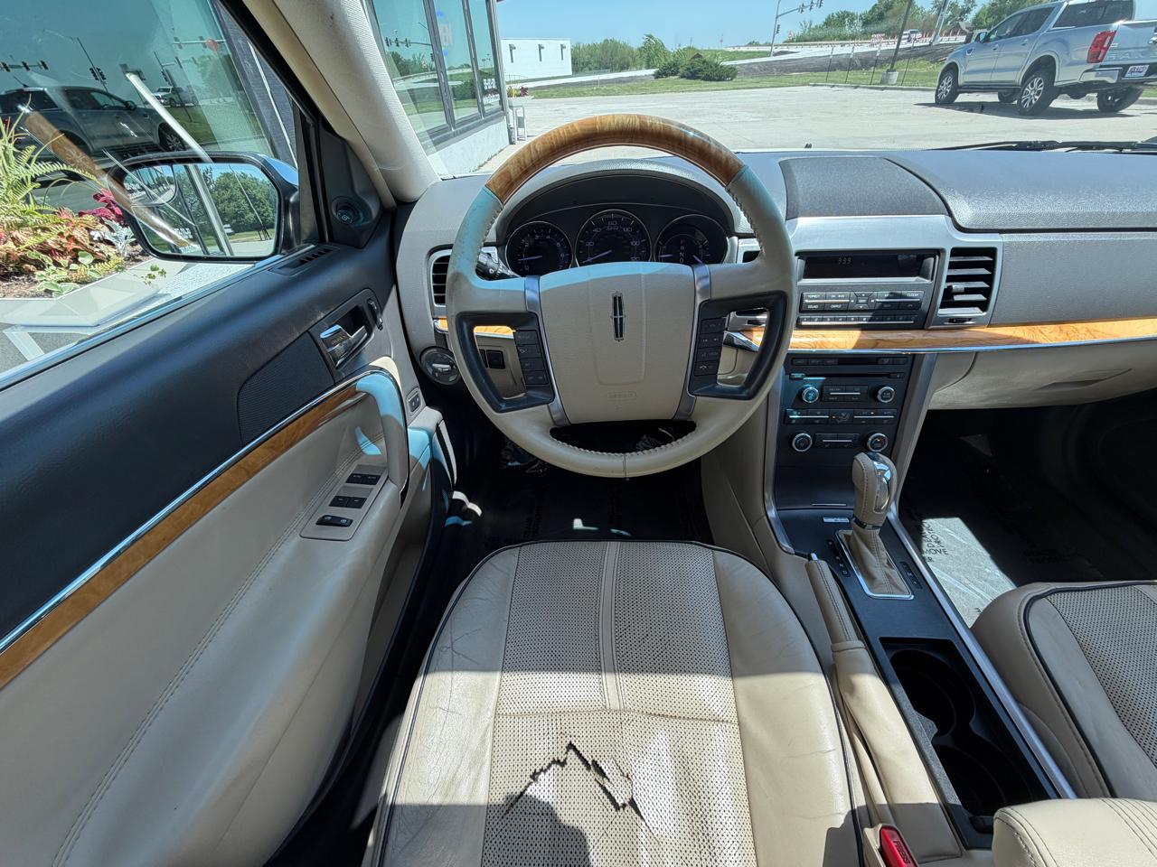 Lincoln MKZ 4dr Sdn FWD 2012