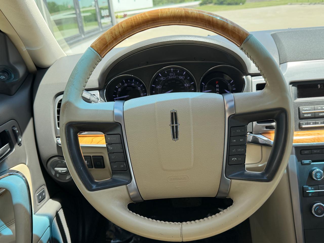 Lincoln MKZ 4dr Sdn FWD 2012