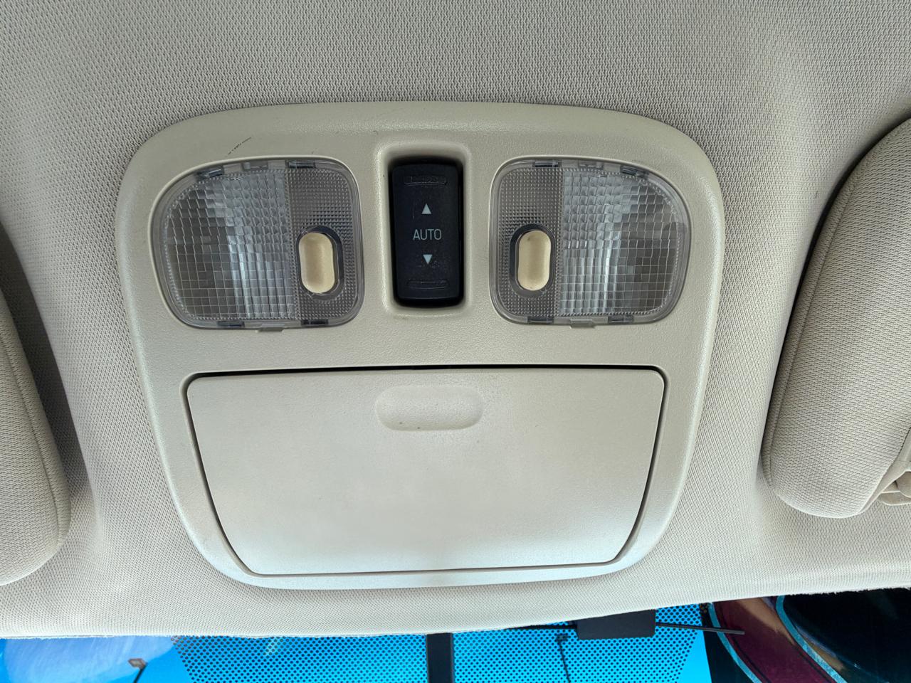 Lincoln MKZ 4dr Sdn FWD 2012