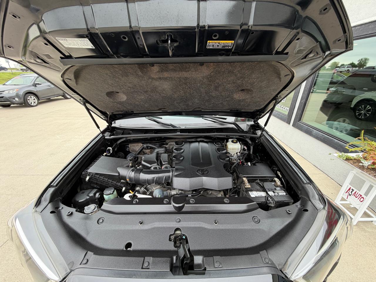 Toyota 4Runner SR5 4WD 2019