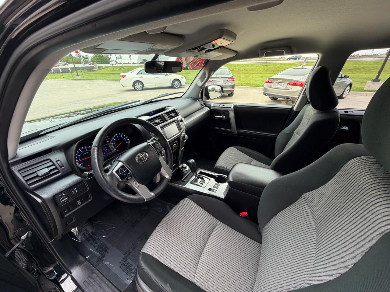 Toyota 4Runner SR5 4WD 2019