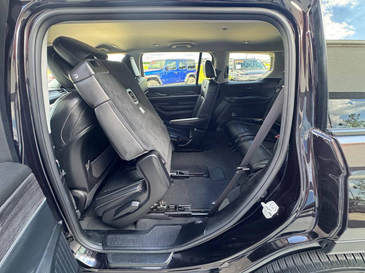 Jeep Grand Cherokee L Limited 4WD 2023