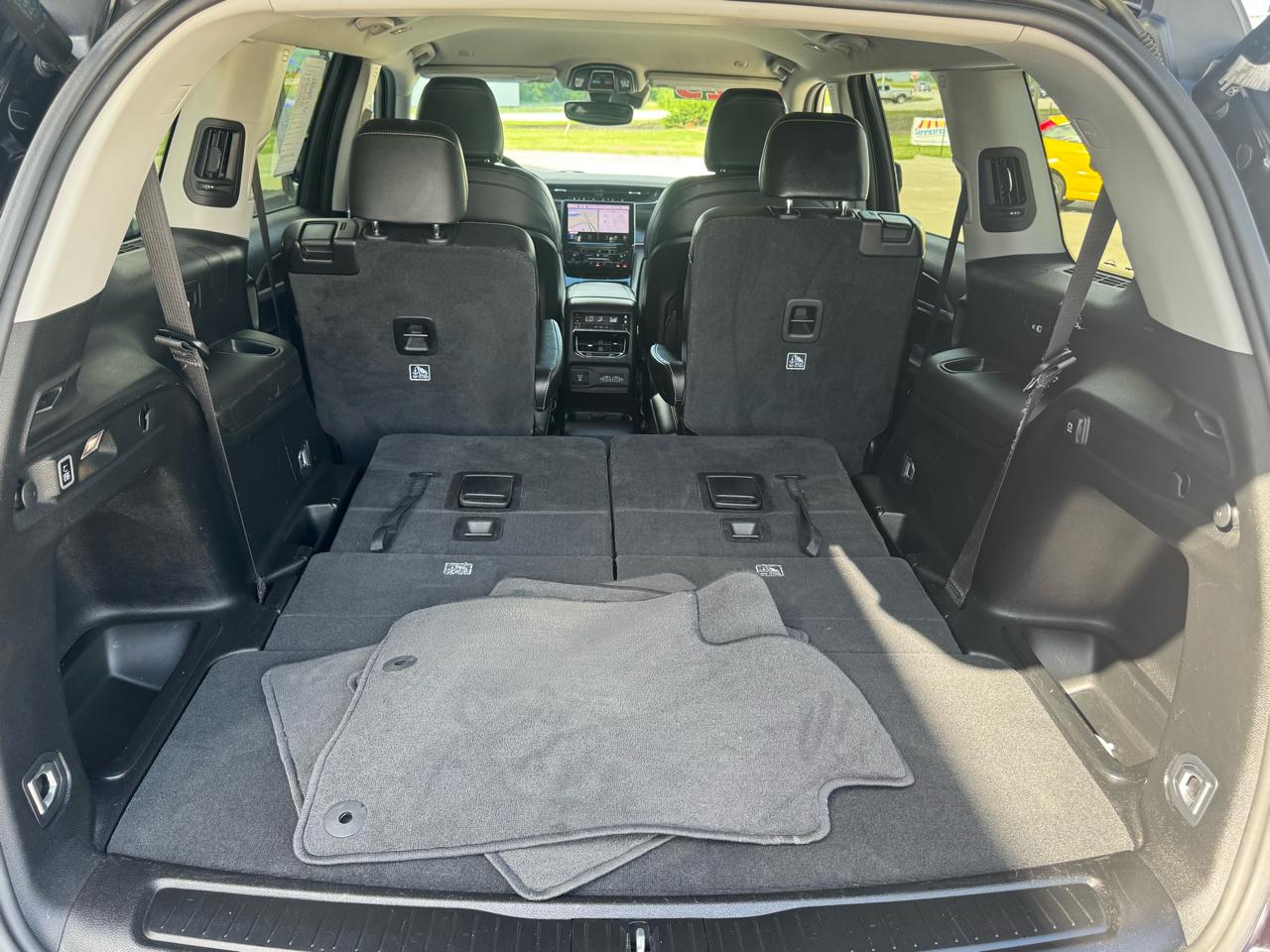 Jeep Grand Cherokee L Limited 4WD 2023