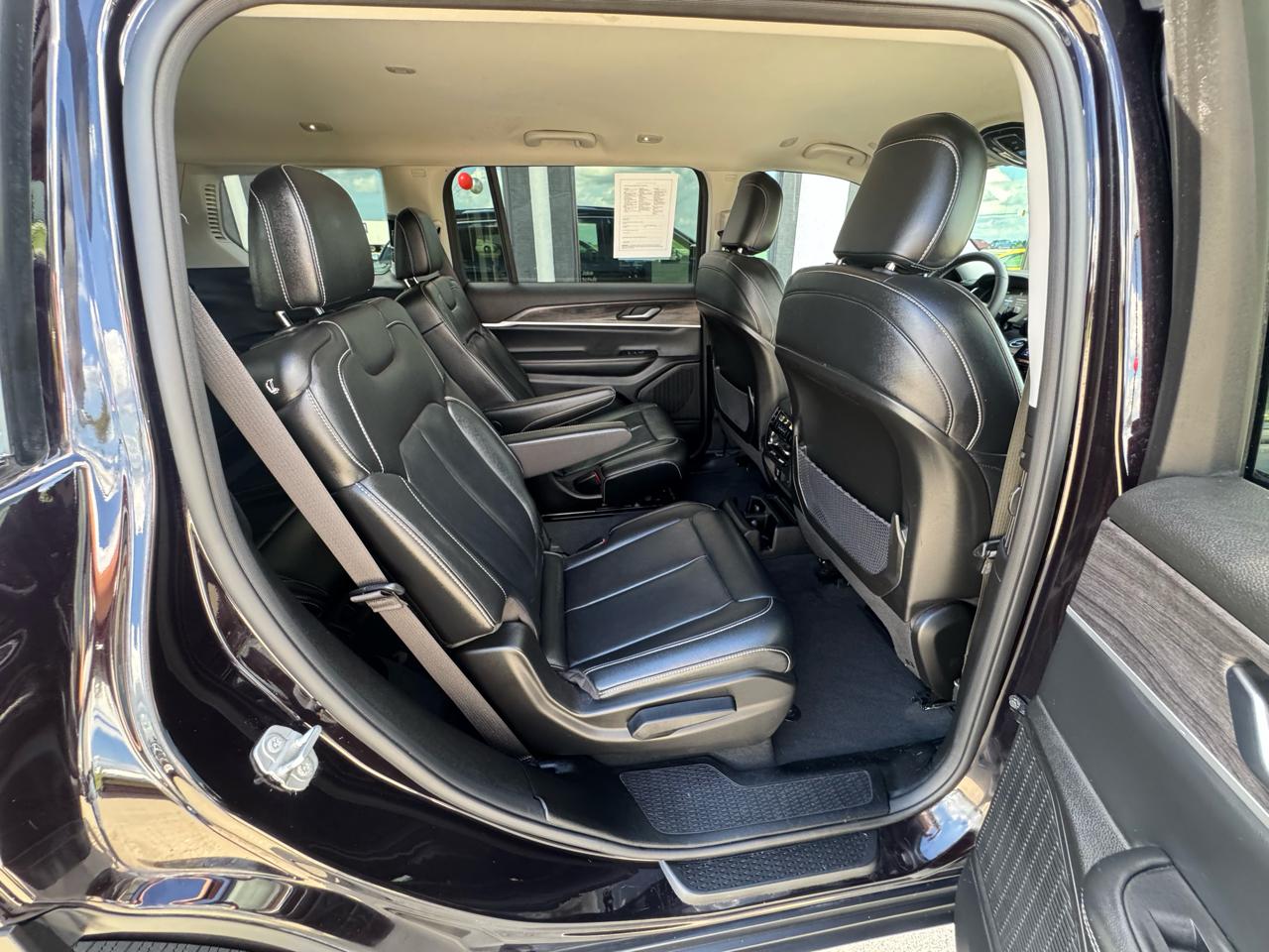 Jeep Grand Cherokee L Limited 4WD 2023