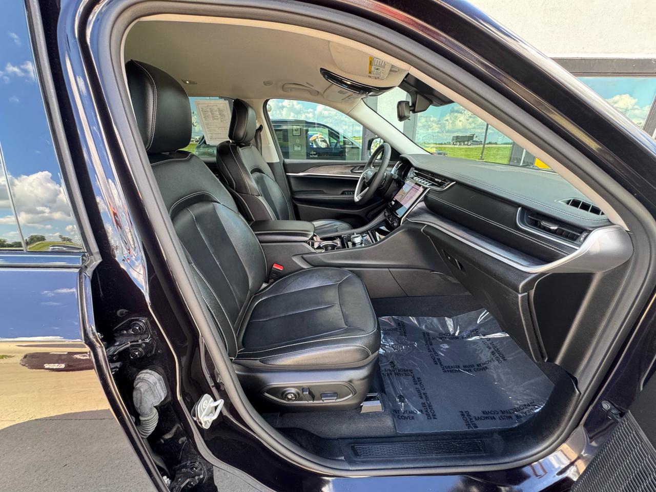 Jeep Grand Cherokee L Limited 4WD 2023