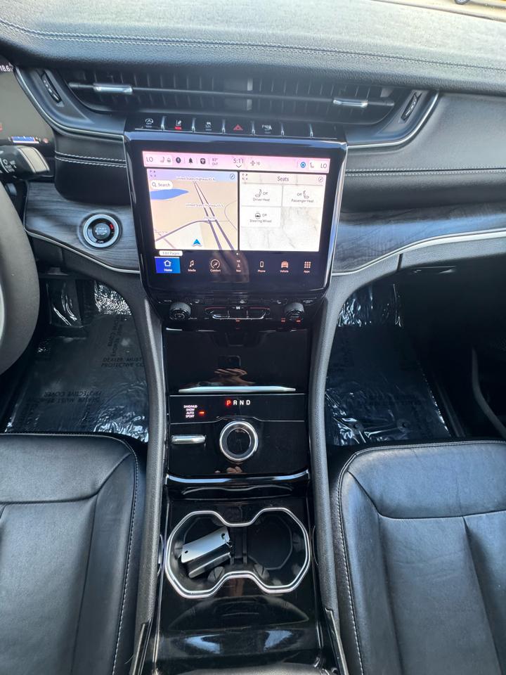 Jeep Grand Cherokee L Limited 4WD 2023