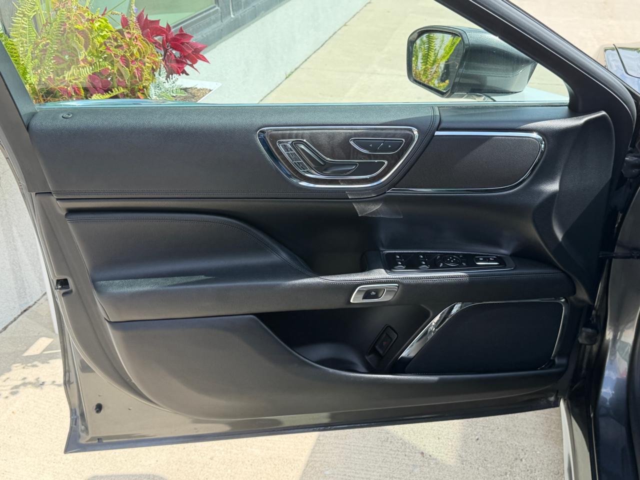 Lincoln Continental Select AWD 2017