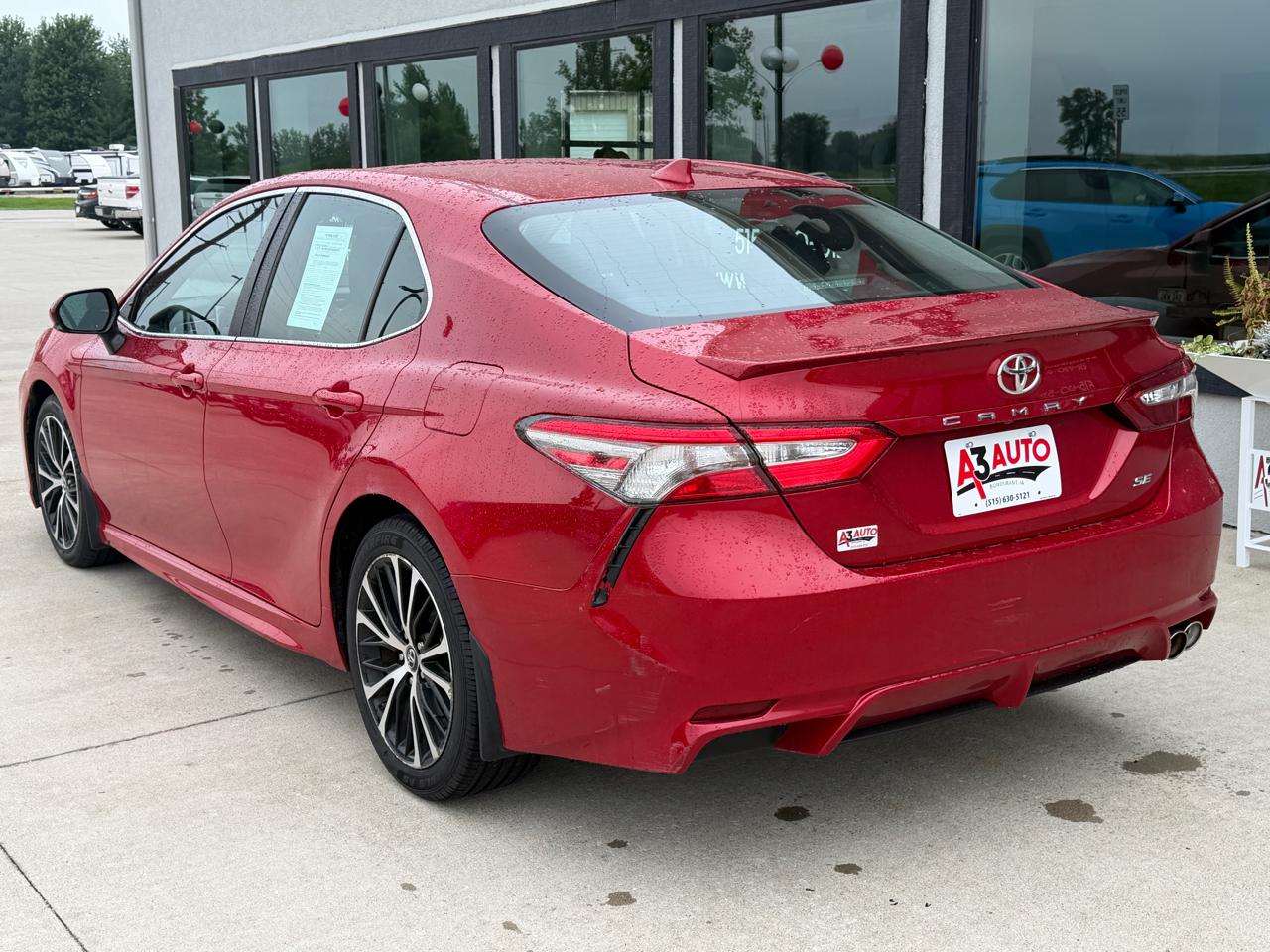 Toyota Camry SE 2019