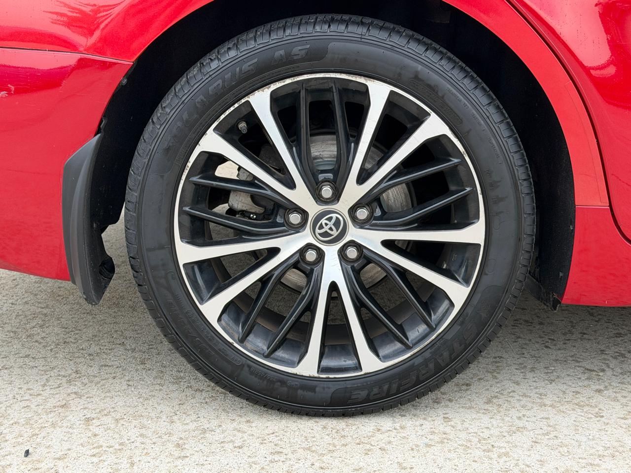 Toyota Camry SE 2019