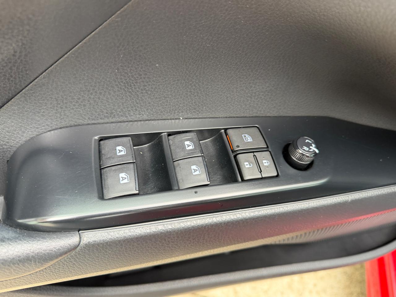 Toyota Camry SE 2019