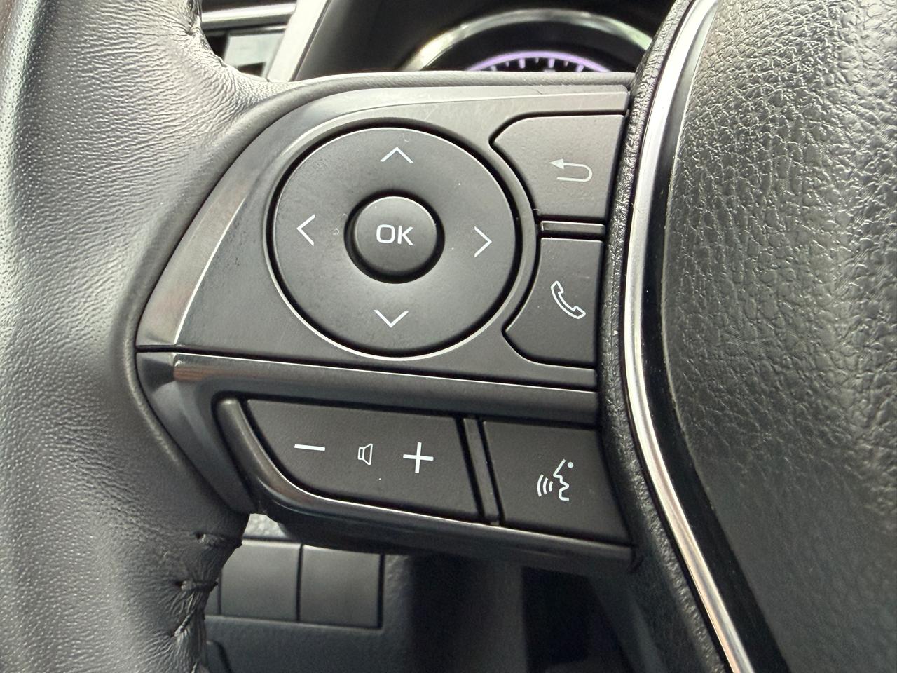 Toyota Camry SE 2019