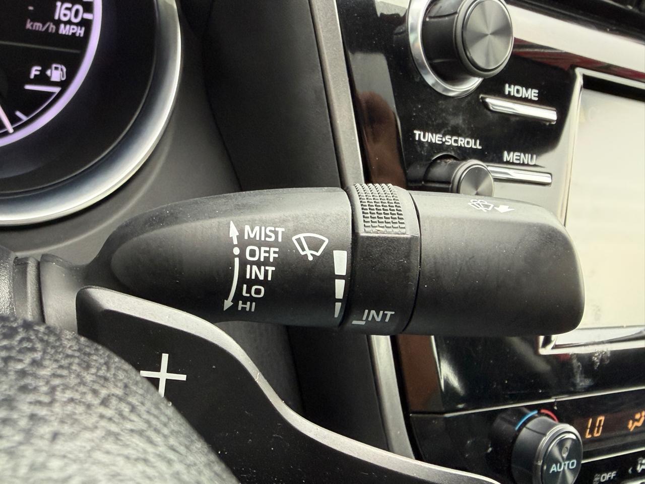 Toyota Camry SE 2019