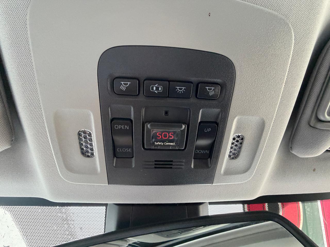 Toyota Camry SE 2019