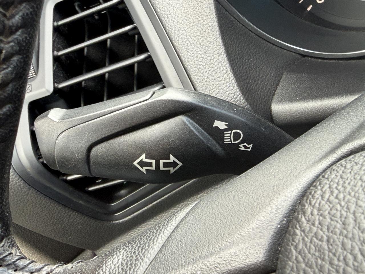 Ford Escape SEL 4WD 2019